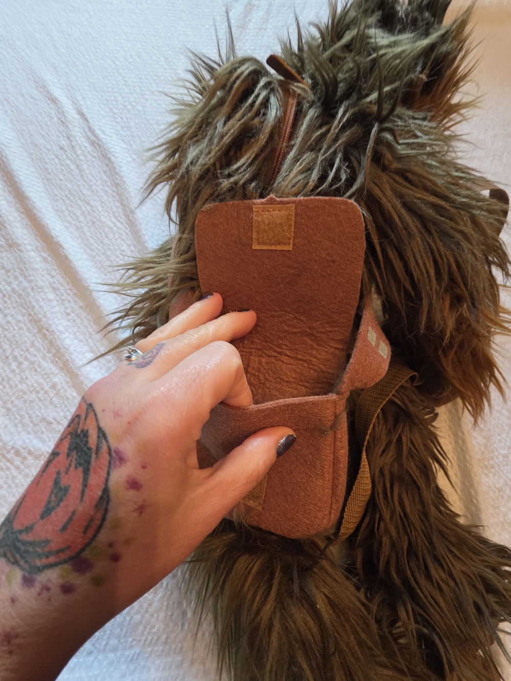 Star Wars Chewbacca Plush Faux-Fur Backpack in Brown & Olive - Picture 3 of 5